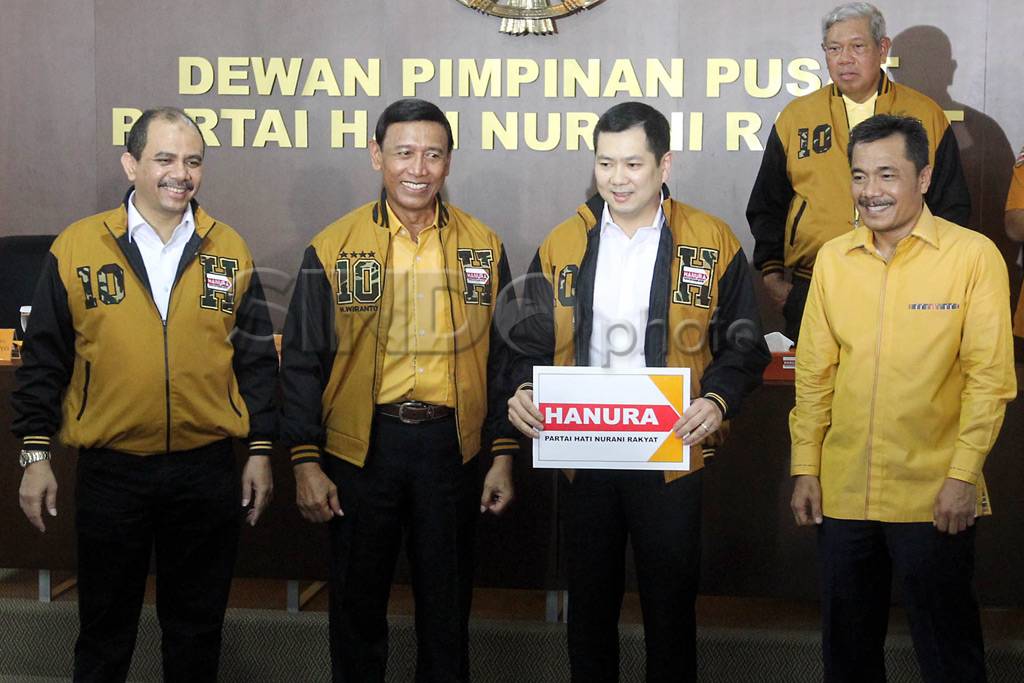 Hary Tanoesoedibjo Resmi...
