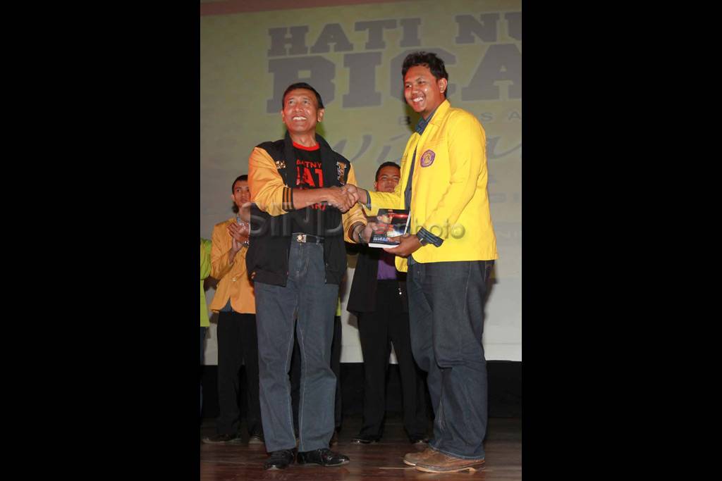 Ajak Mahasiswa, Hanura...