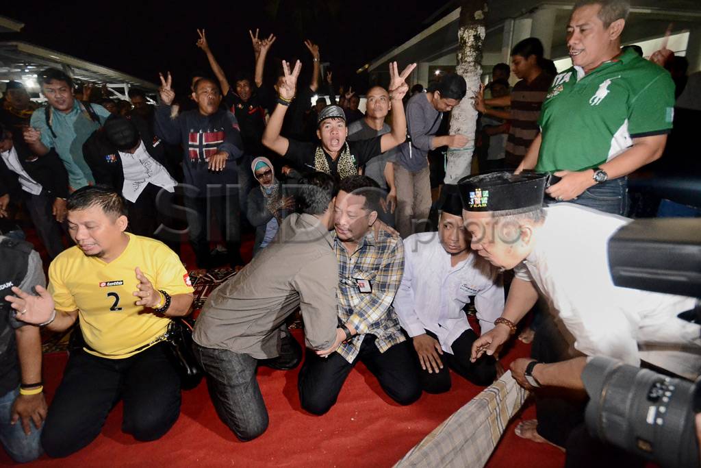 Pendukung Sayang Sujud...