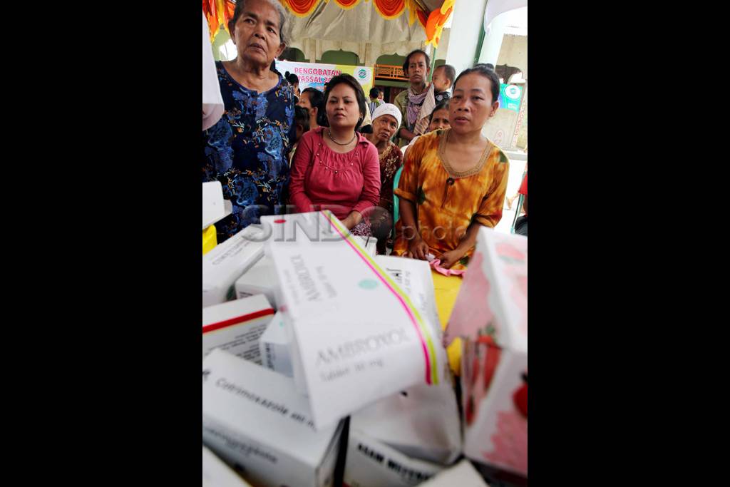 Pengobatan gratis warga...