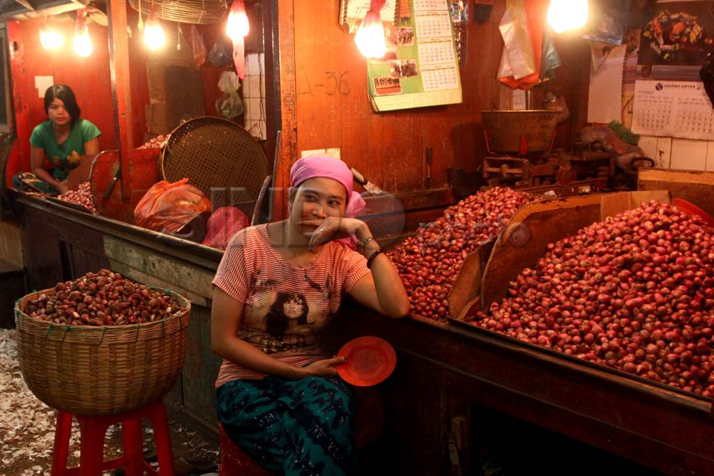 Harga bawang putih menggila