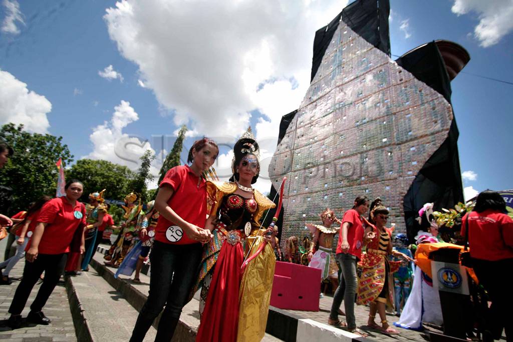 Gunungan wayang tertinggi