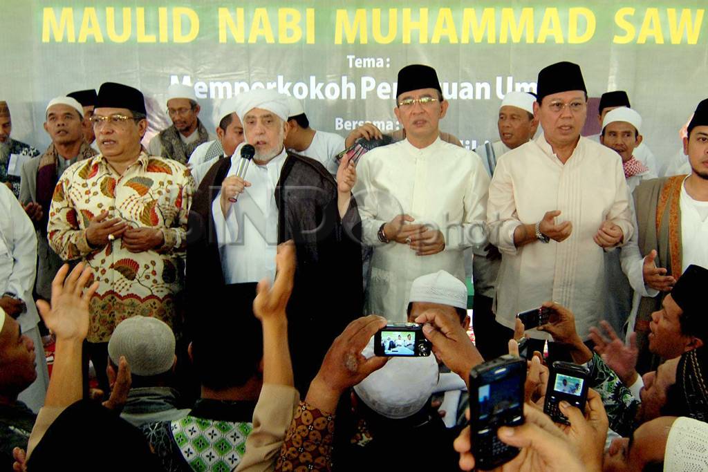 Perkokoh persatuan umat