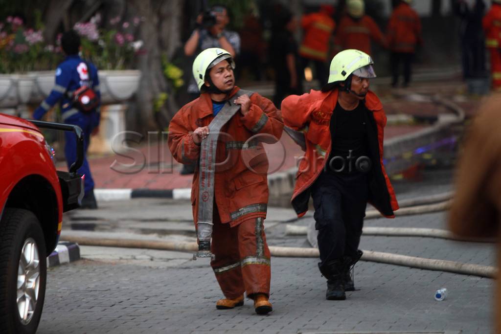 Setneg Terbakar