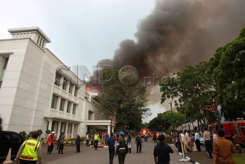 Setneg Terbakar