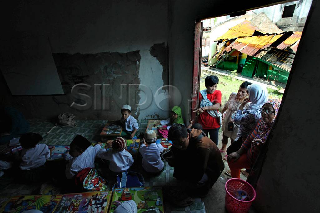 Sekolah menumpang di...