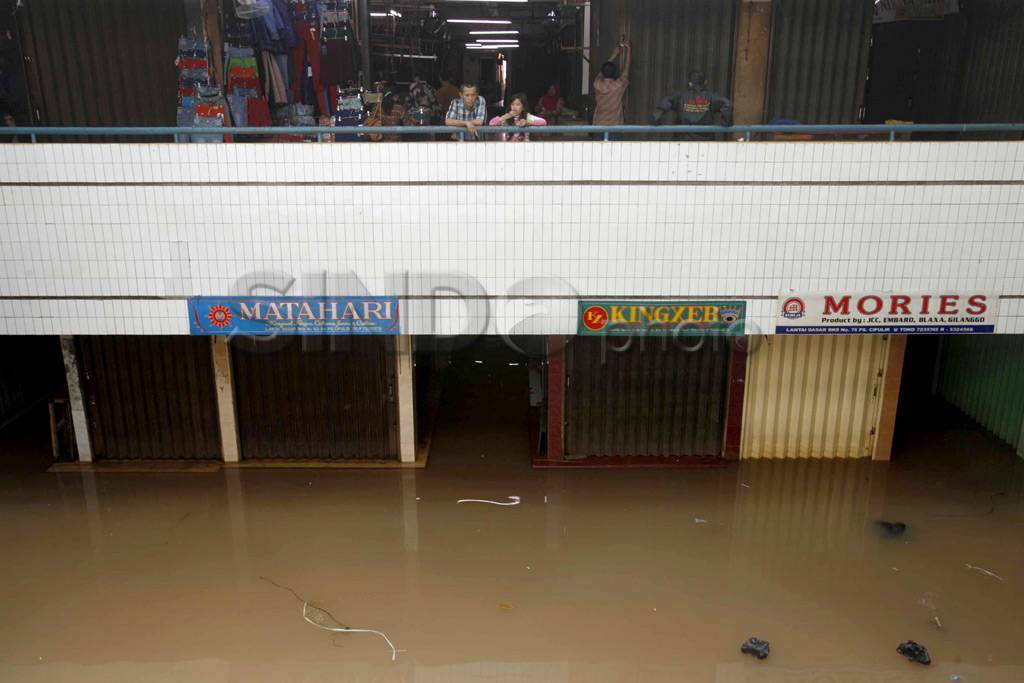 Pasar Cipulir banjir
