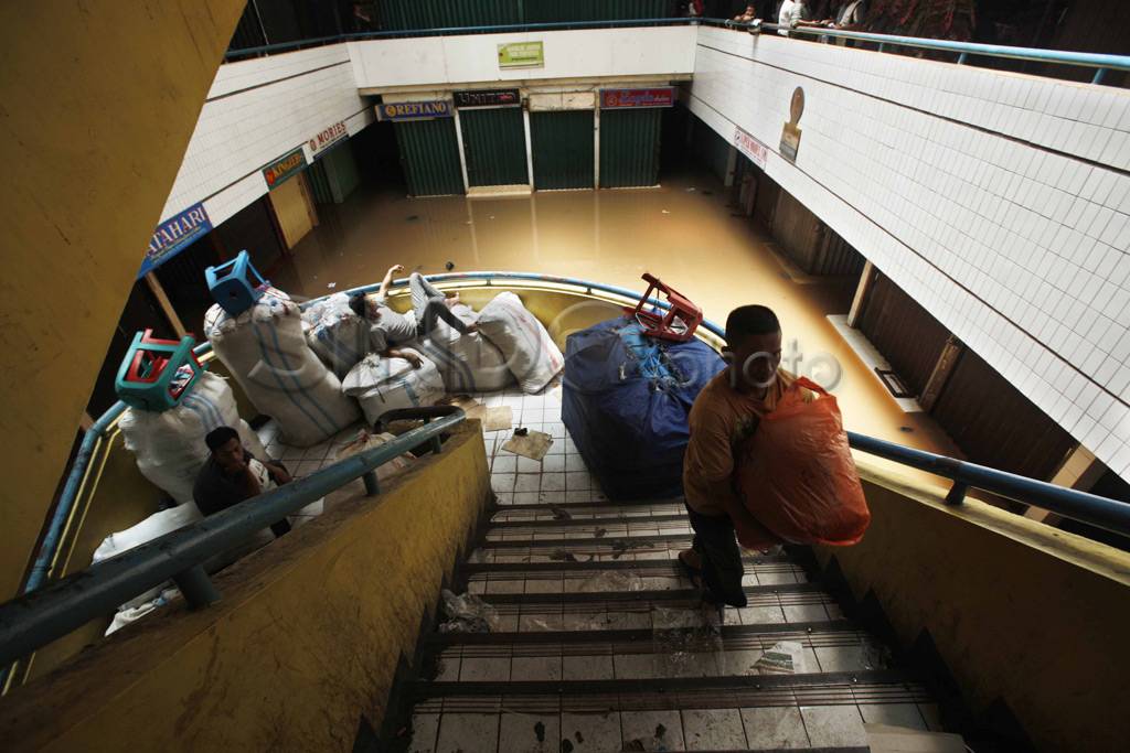Pasar Cipulir banjir