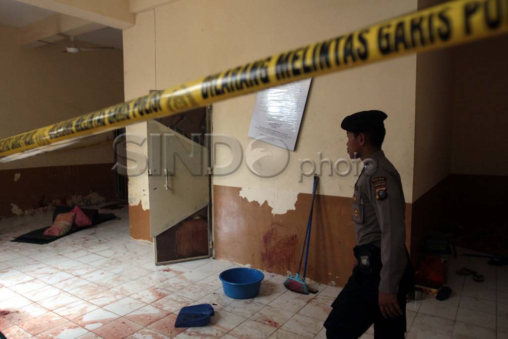 Imigran Myanmar bentrok