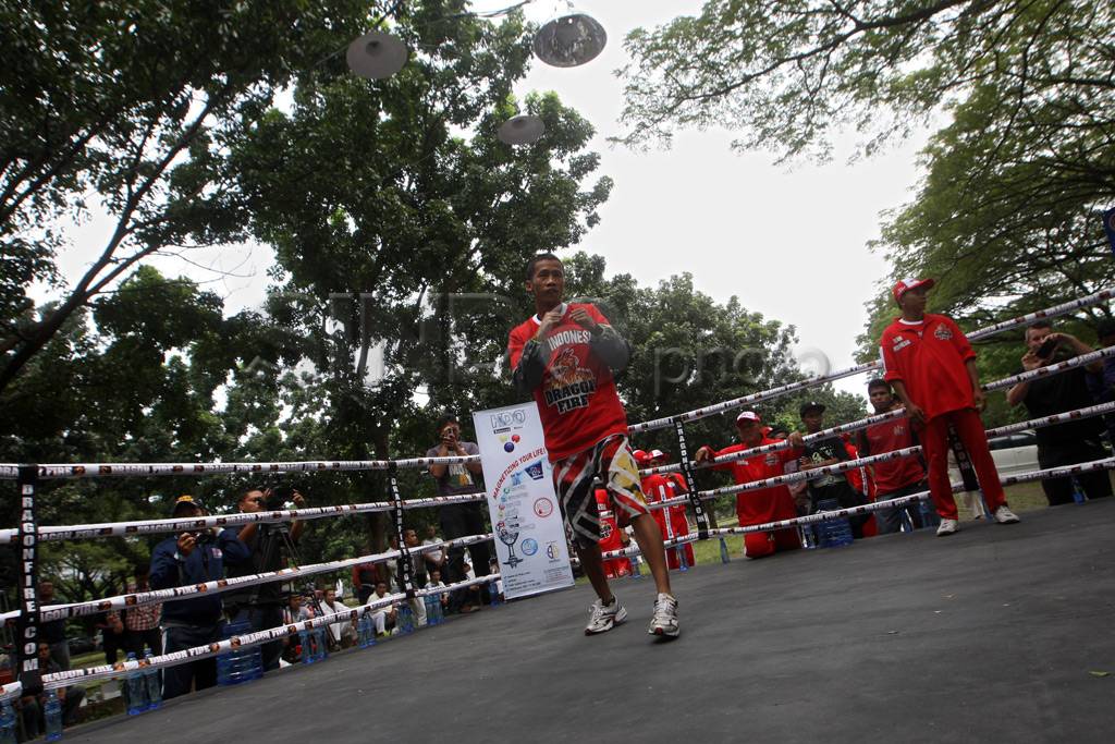 Latihan terbuka Chris...