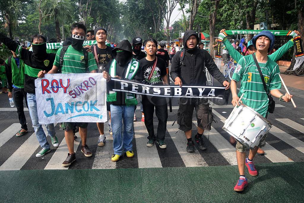 Bonek gelar aksi Cap...
