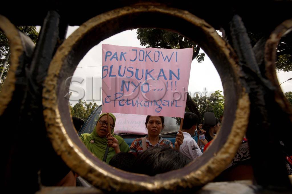 Aksi warga Petukangan