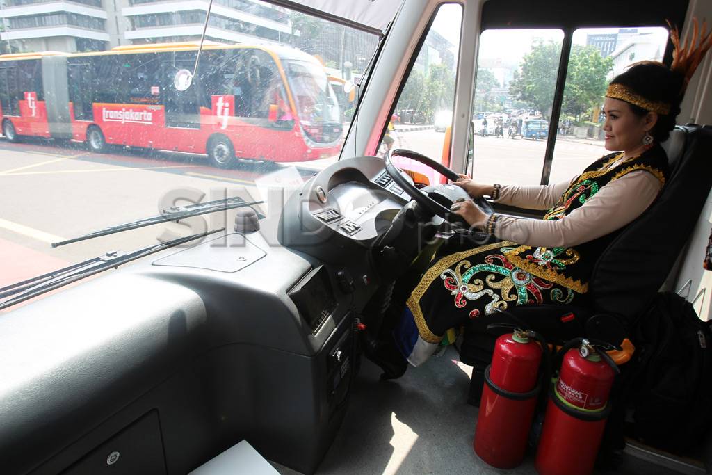 Hari Kartini, pramudi...