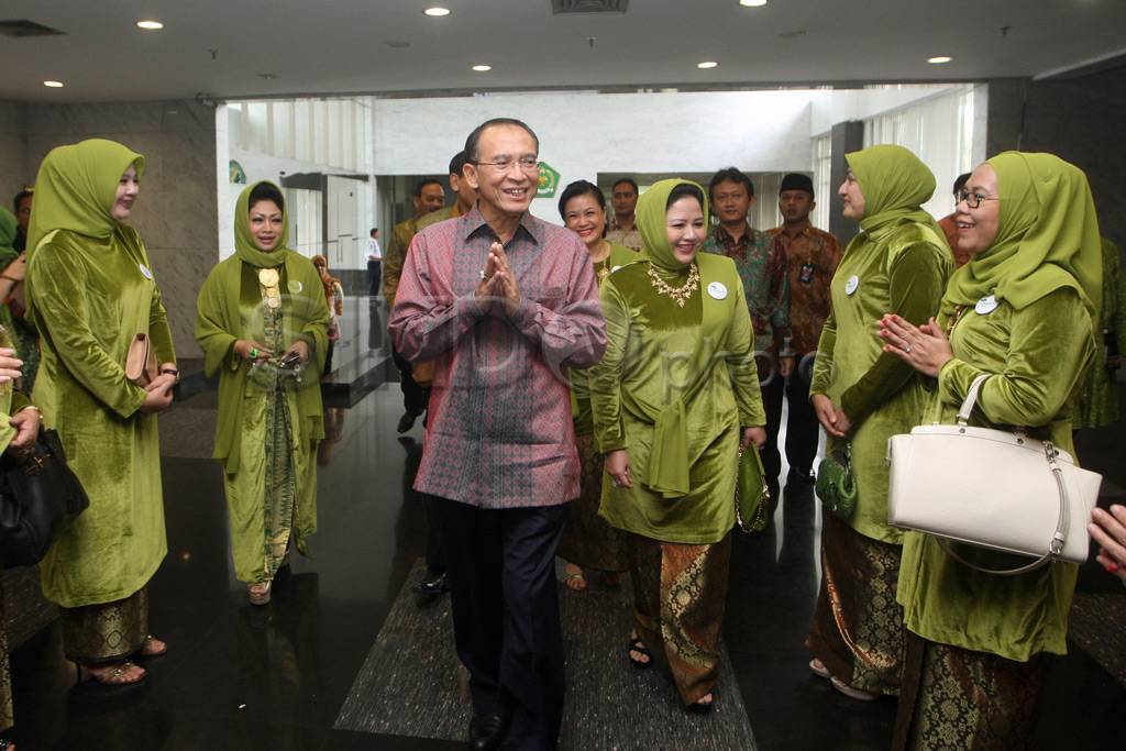 Menag buka acara Azzahra...