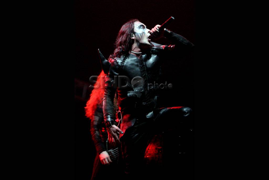 Black metal Cread of...