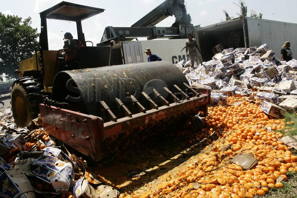 Buah impor asal Pakistan...
