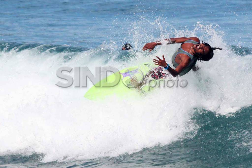 Kejuaraan surfing internasional