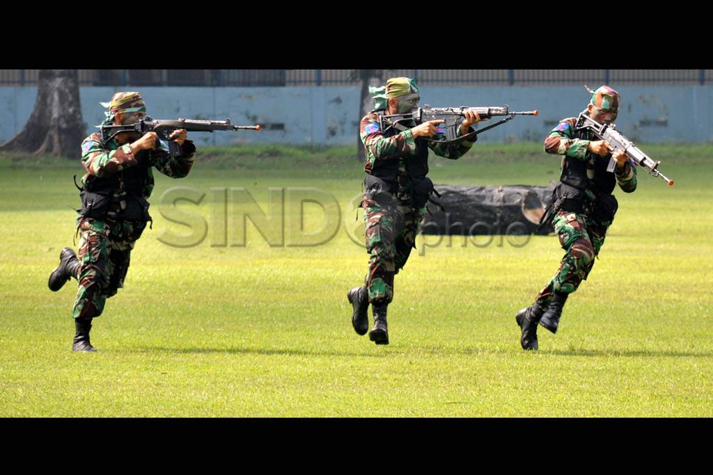 Aksi ketangkasan prajurit...