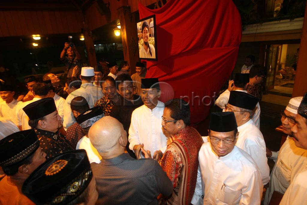 Suasana duka di kediaman...