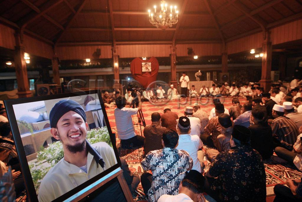 Suasana duka di kediaman...