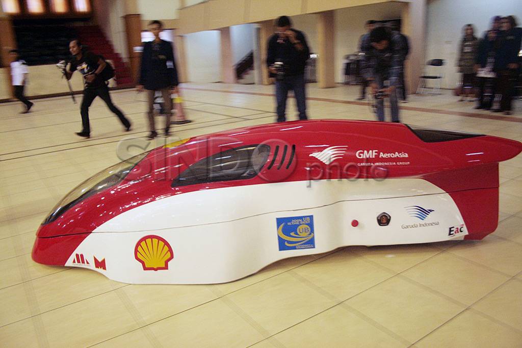 Mobil listrik Aristo...