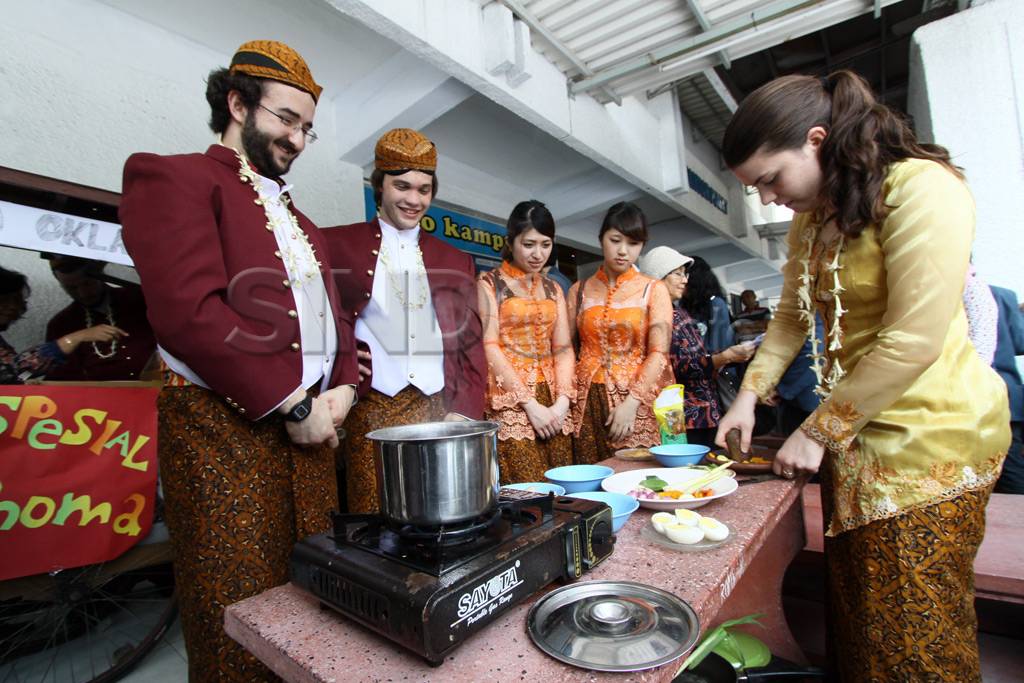 Soto buatan mahasiswa...