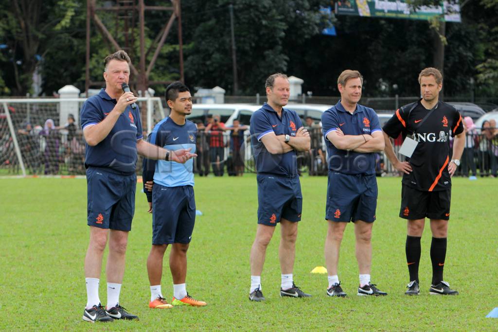 Timnas Belanda ajari...