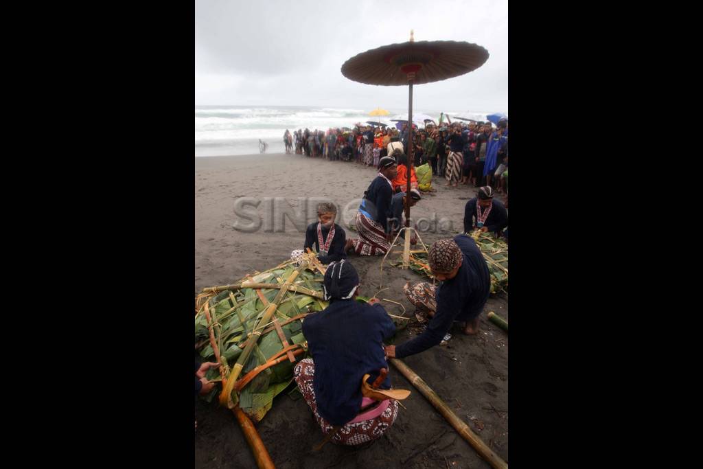 Upacara labuhan Parangkusumo