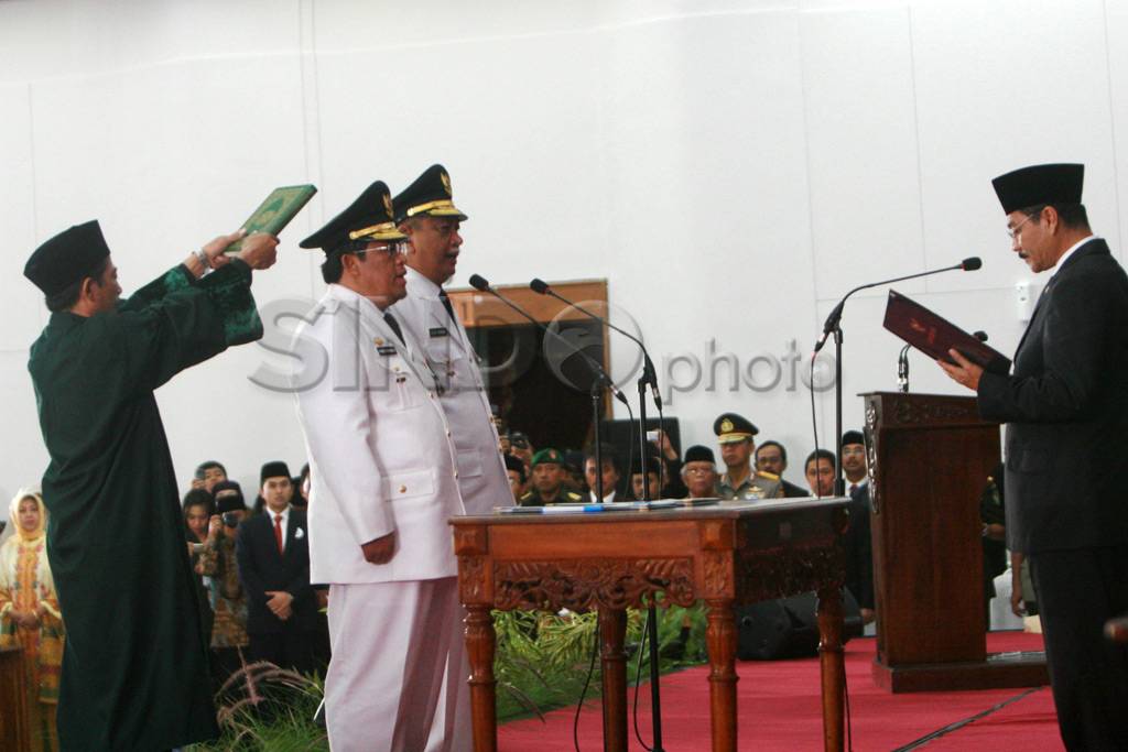 Ahmad Heryawan dan Deddy...