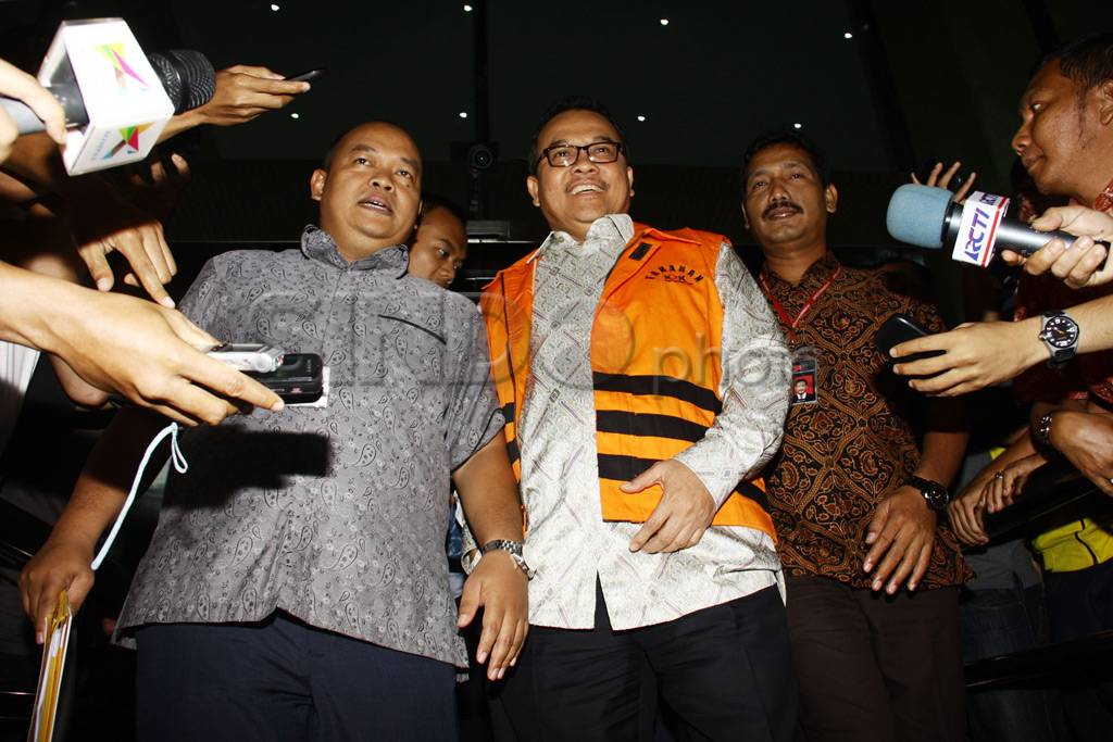 Gubernur Riau Rusli...