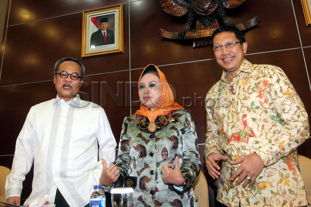 Rapat gabungan, menentukan...