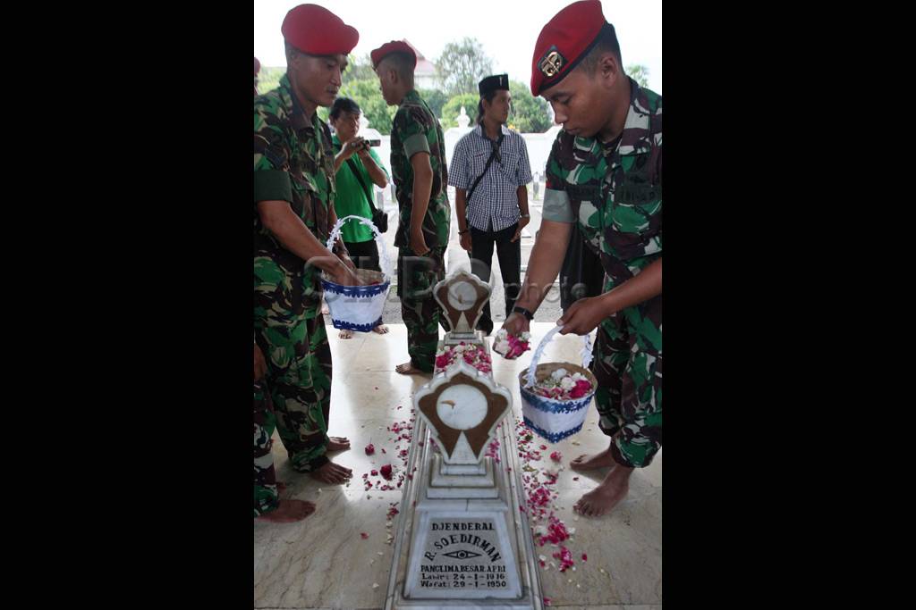 Ziarah sebelum sidang...