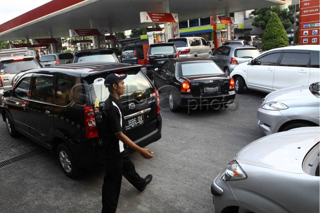 Antri jelang kenaikan...