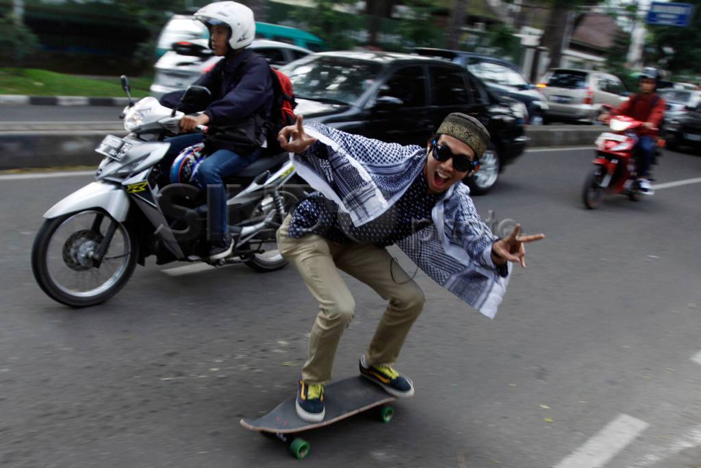 Skater konvoi di Dago