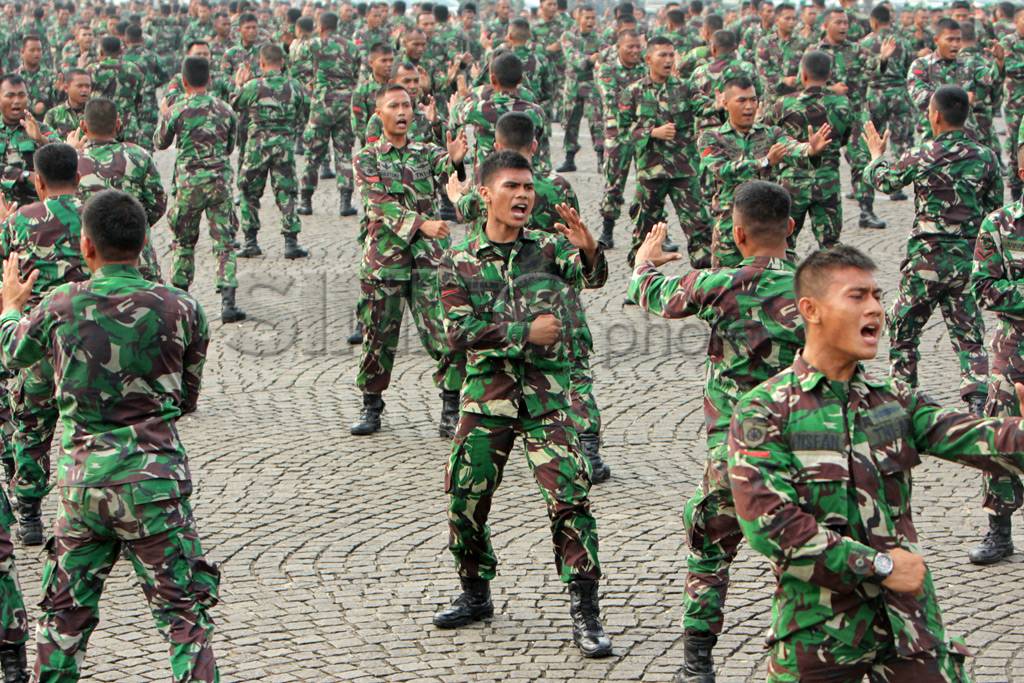 Aksi beladiri militer...