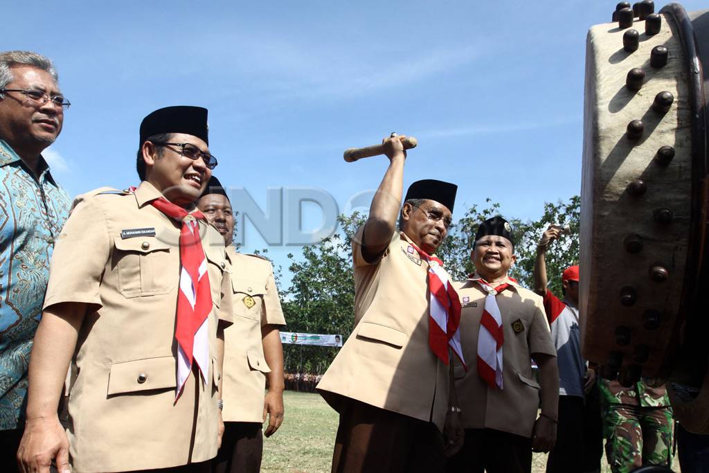 Menakertrans buka perkemahan...