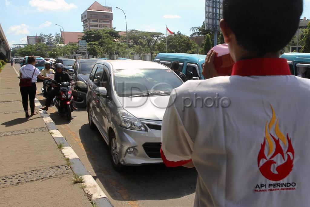 API Perindo peringati...