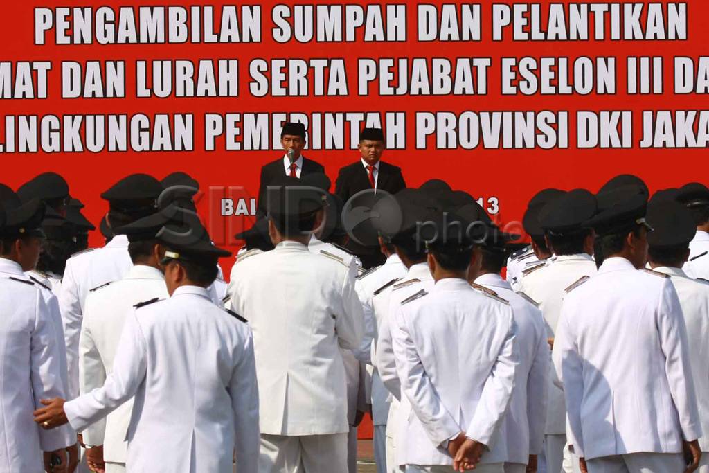 Pelantikan Camat dan...