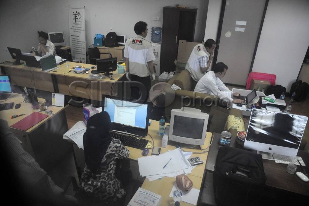 KPK geledah gedung rektorat...