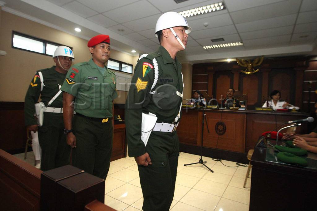 Putusan sela sidang...