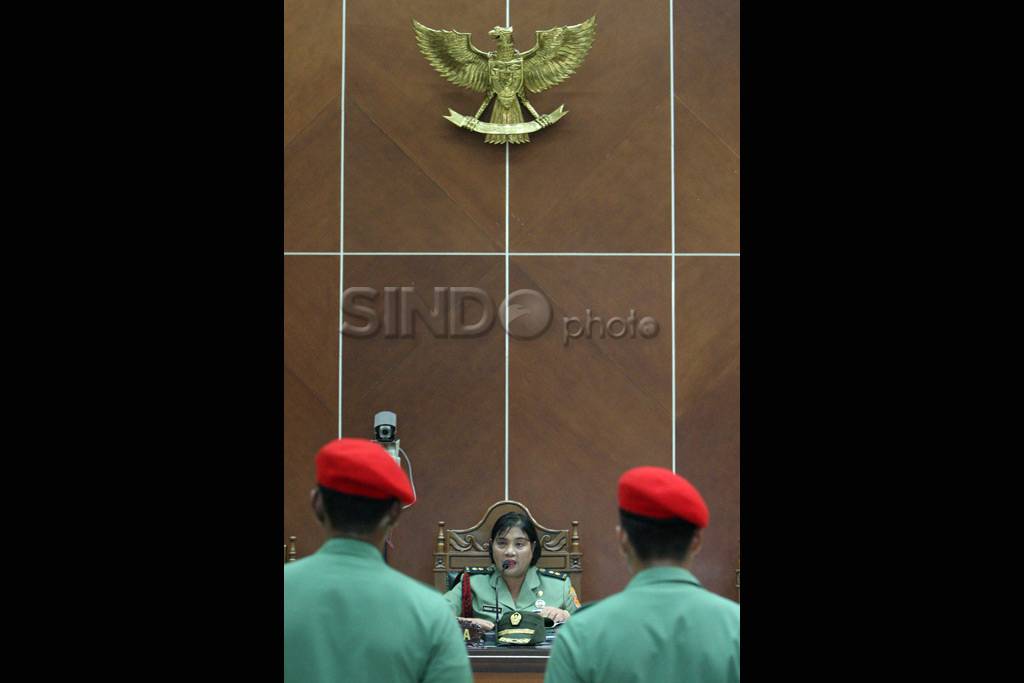 Putusan sela sidang...