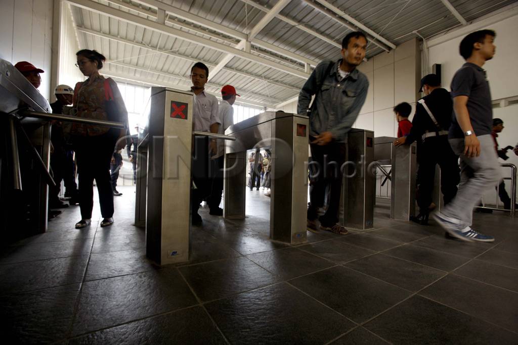 E-Tiketing Commuter...