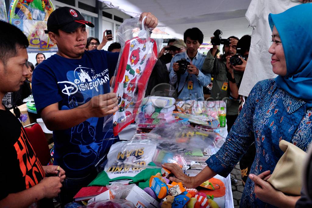 Gayus Tambunan jualan...