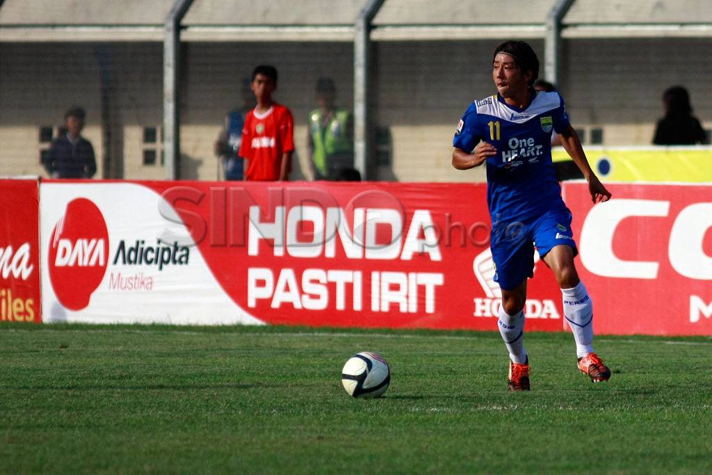Main di kandang Persib...