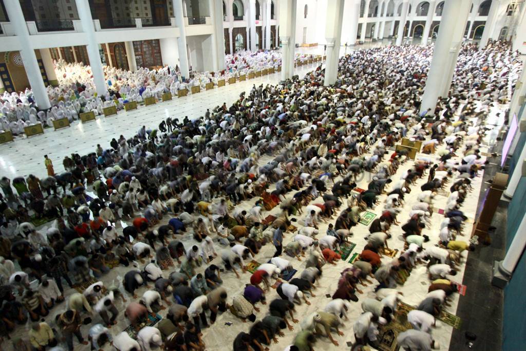 Tarawih pertama di Masjid...