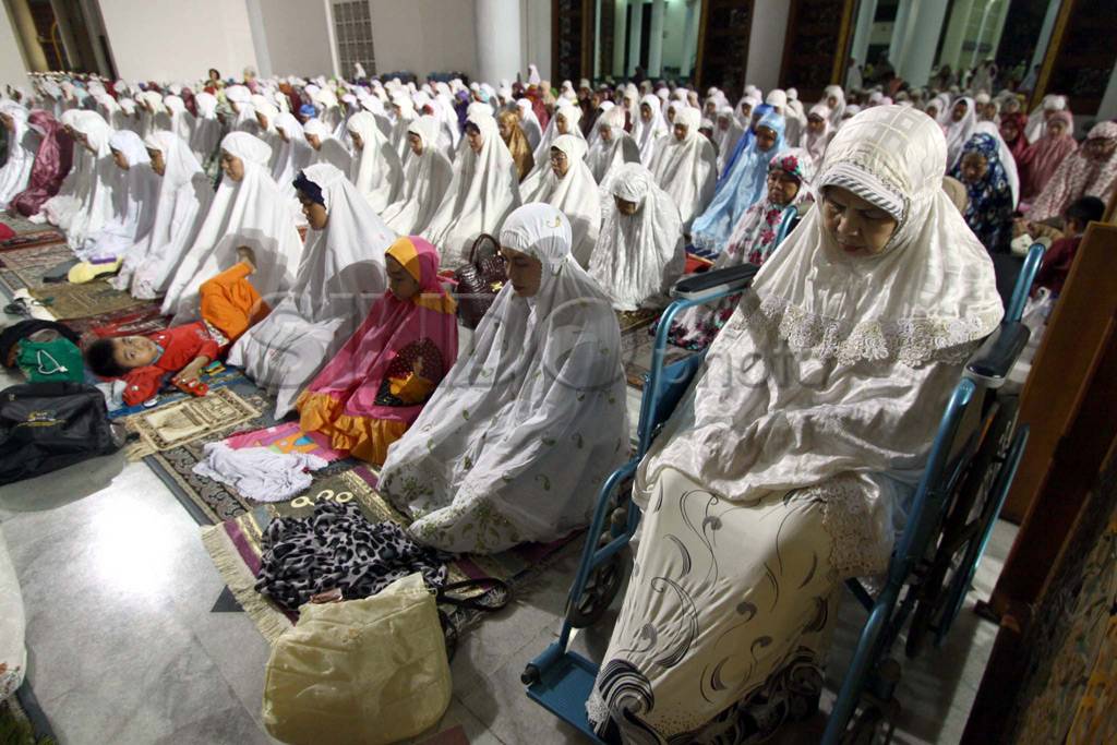 Tarawih pertama di Masjid...