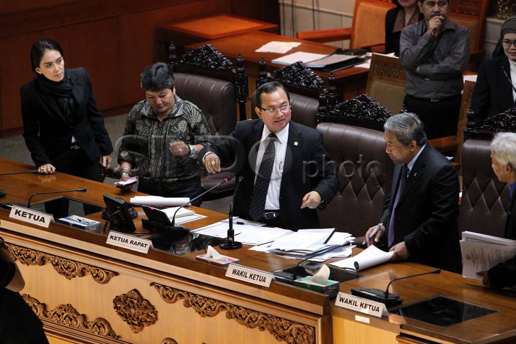 Paripurna RUU Pendidikan...
