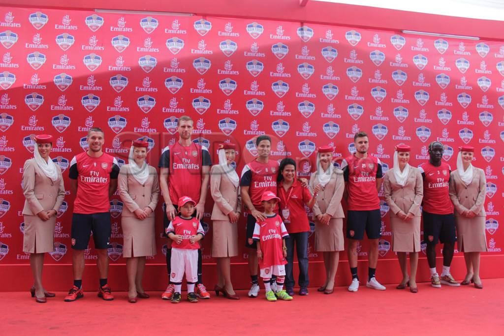 Podolski, Mertesacker,...