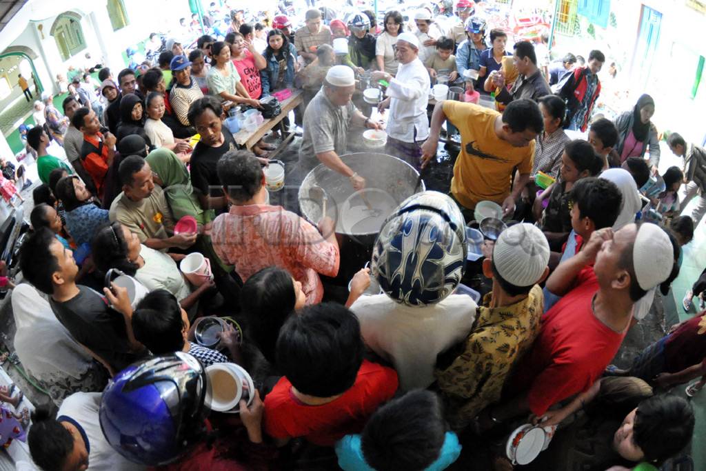 Antre bubur Samin di...
