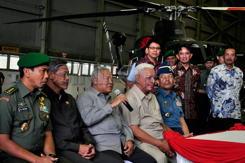 Serah terima Heli Bell-412...